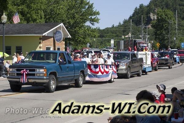 Floats bumper-to-bumper Floats bumper-to-bumper