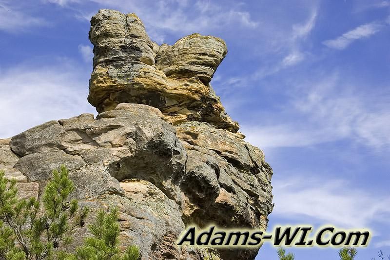 Picture of on of the peaks at Rabbit Rock in Big Flats, WI. Picture of on of the peaks at Rabbit Rock in Big Flats, WI.